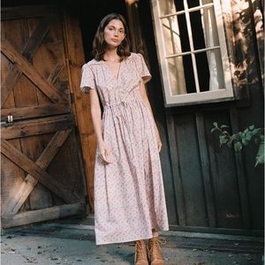 Christy Dawn Dress in Mauve Cosmos Floral